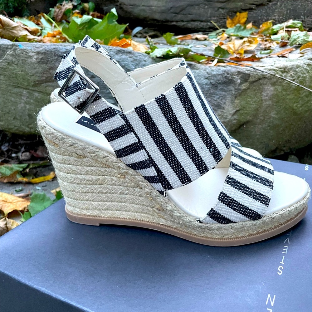 WOMENS STEVE MADDEN STRIPED “STUNNER” ESPADRILLES/ SANDALS   -8.5 - NIB ! - Picture 2 of 15